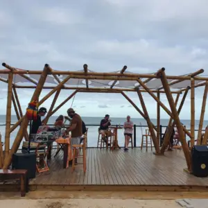 Pergolado em Bambu - Graffi Hostel